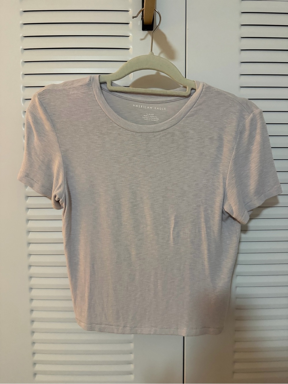 Like New! American Eagle Outfitters Women's Grey Crewneck Tee